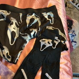 Size medium scream boxers and box